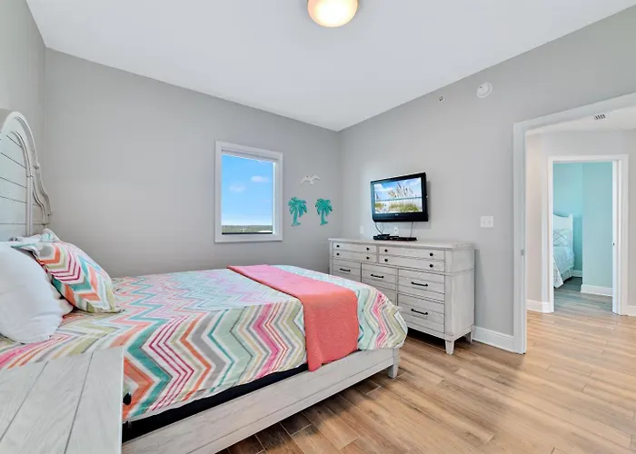San Carlos 501-high-end Luxury-beachfront-2 Free Chairs Wumbrella Apartment